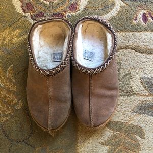 Ugg Tasman Chesnut Slipper